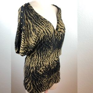 Nordstrom Blouse / short sleeves / off shoulder / v neck